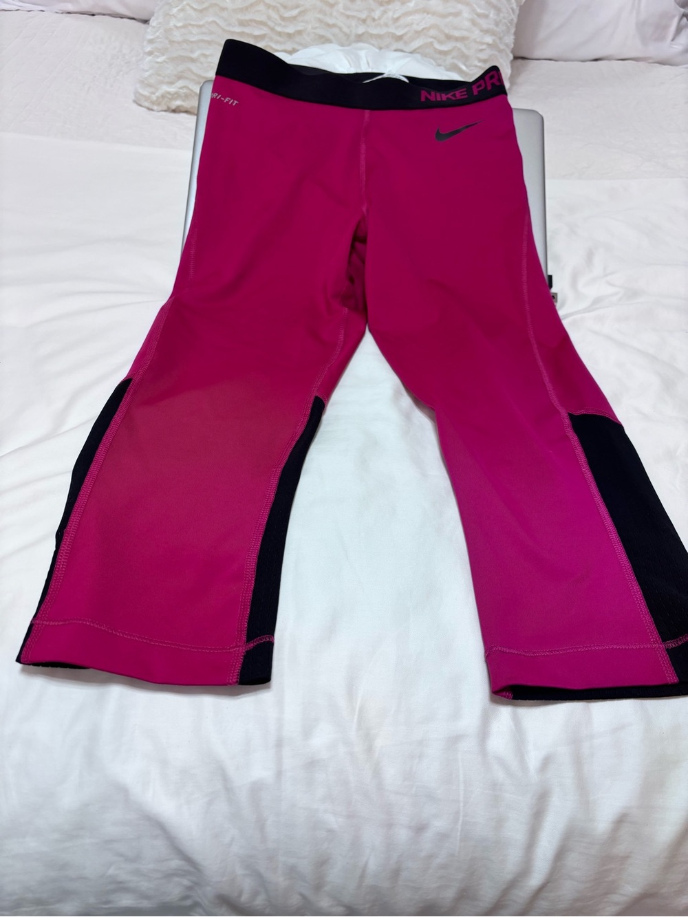 Nike Pro Hypercool Pink Black Mesh Capri Leggings M